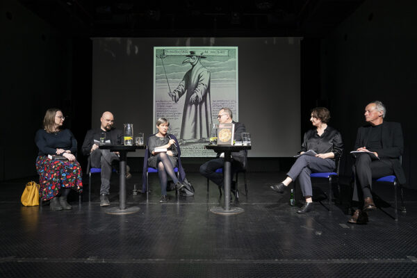Książka w&nbsp;teatrze | „Szekspir. Siedem grzechów głównych (z zarazą w&nbsp;tle)” | Fotorelacja