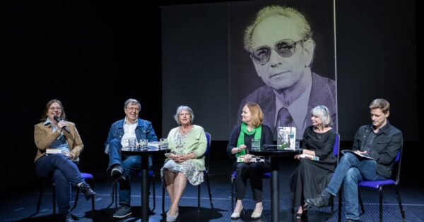 Książka w&nbsp;teatrze | „Janusz Warmiński i&nbsp;jego Teatr Ateneum” | Fotorelacja