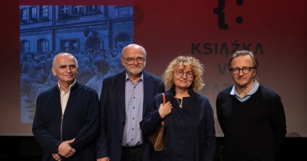 Książka w&nbsp;teatrze | „Grotowski polityczny” | fotorelacja