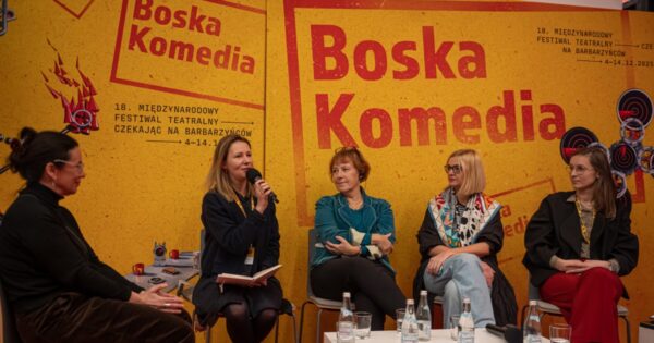 Między wizją a&nbsp;rzeczywistością: czy producent jest brakującym ogniwem teatralnego ekosystemu? | debata w&nbsp;ramach Festiwalu Boska Komedia | Fotorelacja