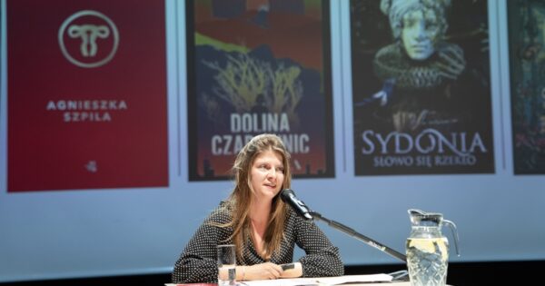 Figura czarownicy w&nbsp;polskim teatrze najnowszym | Wędrówka czarownicy | Fotorelacja